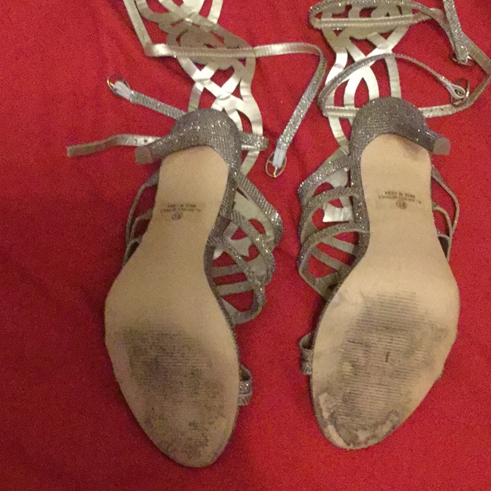 Shoes - Picture 5 of 5